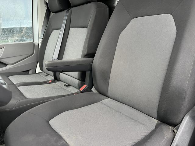 Volkswagen CRAFTER 35 2.0 TDI L3H3 Sortimo/Nieuwstaat!