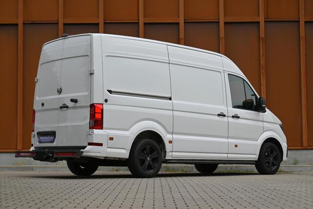 Volkswagen CRAFTER 2.0 TDI L3H3 Special Edition 140 PK | Betimmering | ¤ 189 P.M.