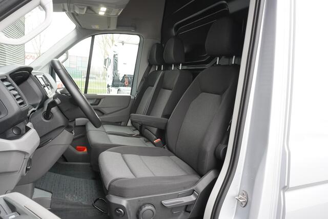 Volkswagen CRAFTER 35 177pk L3H3/L2H2 Apple Carplay Camera Parkeersensoren Airco Cruise control