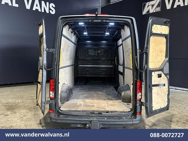 Volkswagen CRAFTER 2.0 TDI 141pk L3H3 L2H2 Euro6 Airco | Camera | Apple Carplay | Stoelverwarming Android Auto, Parkeersensoren, Bijrijdersbank