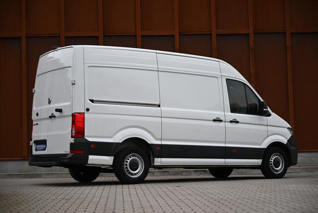 Volkswagen CRAFTER 2.0 TDI L3H3 140PK | CarPlay | Cam | 270gr deuren