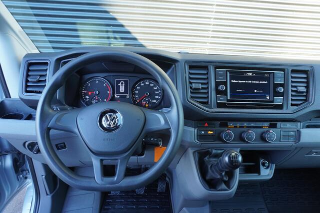 Volkswagen CRAFTER 160pk RWD L3H2/L2H1 Trekhaak Apple Carplay Camera Cruise control