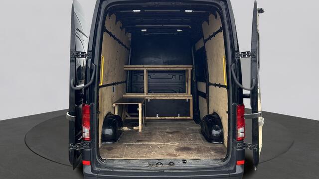 Volkswagen CRAFTER L3H3 2.0 TDI 140pk 3.0T / Wordt verwacht / Trekhaak / Betimmering / Deuren draaibaar 260 graden