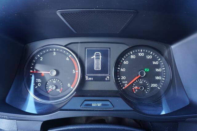 Volkswagen CRAFTER 177pk Automaat 4x4 L3H3/L2H2 4Motion Apple carplay Trekhaak Camera Cruise control