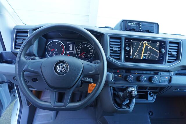 Volkswagen CRAFTER 35 163pk RWD L3H3/L2H2 3500kg Trekhaak Apple Carplay Camera Cruise control Navigatie Tacho