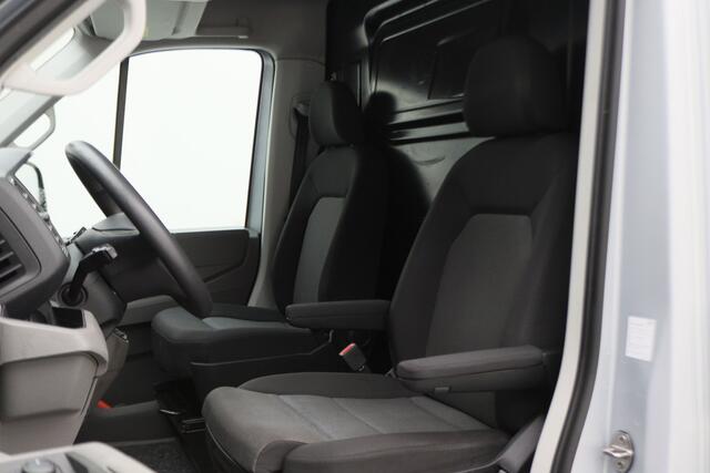 Volkswagen CRAFTER 35 2.0 TDI L3H2 Highline Cruise, Apple CarPlay, DAB, Airco, PDC