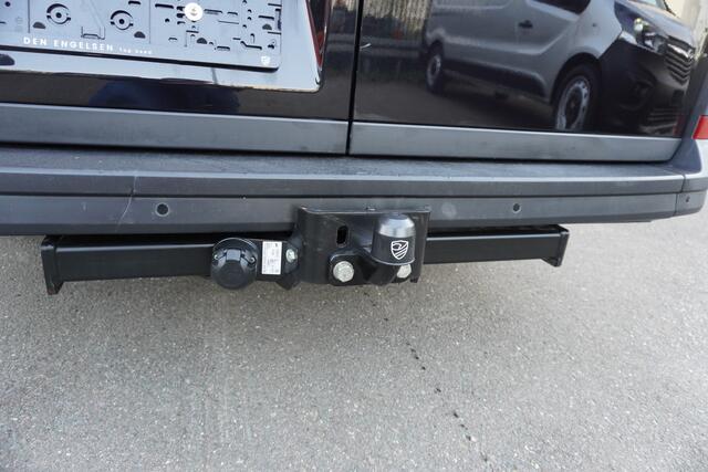 Volkswagen CRAFTER 35 180pk Automaat L4H3/L3H2 Glasresteel Imperiaal Trekhaak Navigatie Apple Carplay LED Parkeersensoren