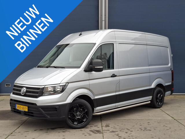 Volkswagen CRAFTER 35 2.0 TDI L3H3 Comfortline AIRCO / CRUISE CONTROLE / TREKHAAK / 3 ZITS / NAVI / CARPLAY