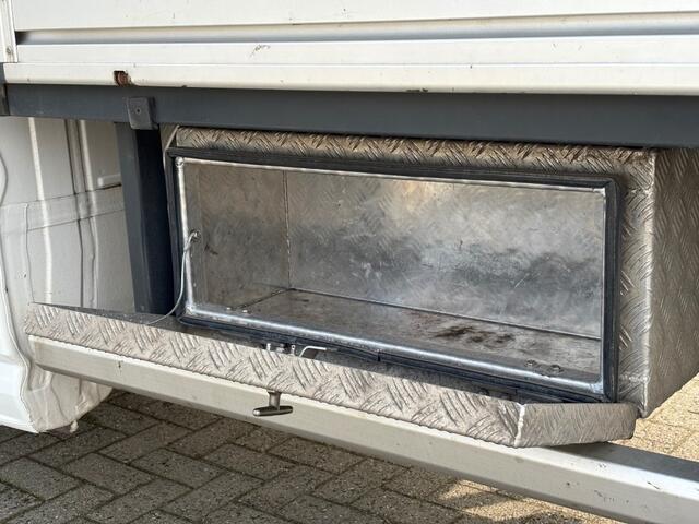 Volkswagen CRAFTER 2.0 TDI 177PK PICK-UP L4 Open Laadbak / Lengte Laadbk 4.30 / Airco / Cruise / Trekhaak / Carplay