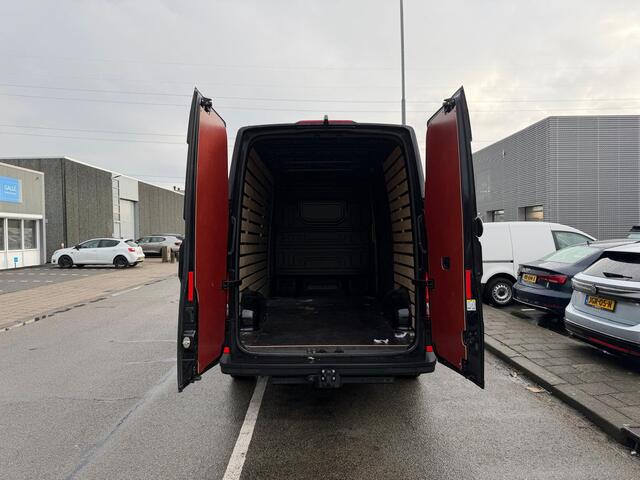 Volkswagen CRAFTER L3H3 2.0 TDI 140pk 3.5T Trendline / Wordt verwacht