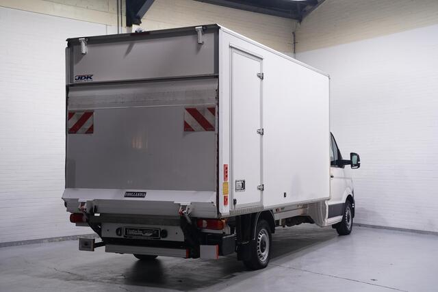 Volkswagen CRAFTER 2.0 TDI 140 pk Bakwagen met Laadklep / Zijdeur Navi, Airco, LxBxH 430x210x210 cm