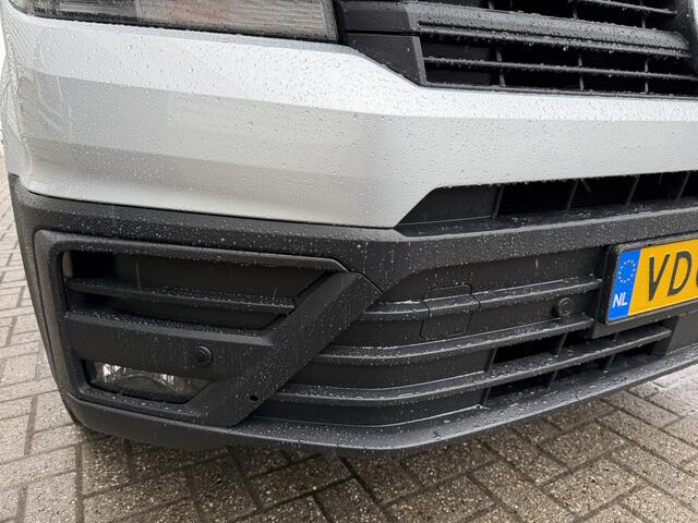 Volkswagen CRAFTER 35 2.0 TDI L3H2 Comfortline ( voorheen L2H1 ) / vaste prijs rijklaar ¤ 17.950 ex btw / euro 6 / bpm vrij / lease vanaf ¤ 302 / zilver metallic / airco / cruise / navigatie !