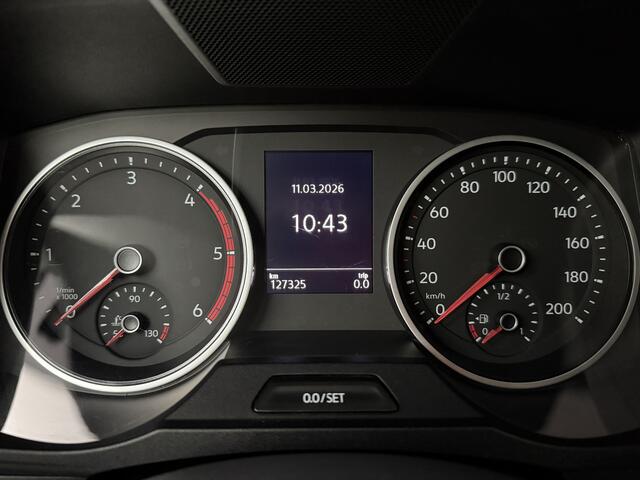 Volkswagen CRAFTER 2.0TDI 140PK L3H2 Highline | V-Edition | Leder | Navigatie | Camera | Airco | Cruise