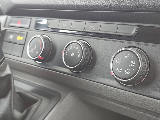 Volkswagen CRAFTER 35 2.0 TDI L4H3 Automaat CarPlay 3-Zits 140Pk Euro6 Camera 1e Eigenaar!