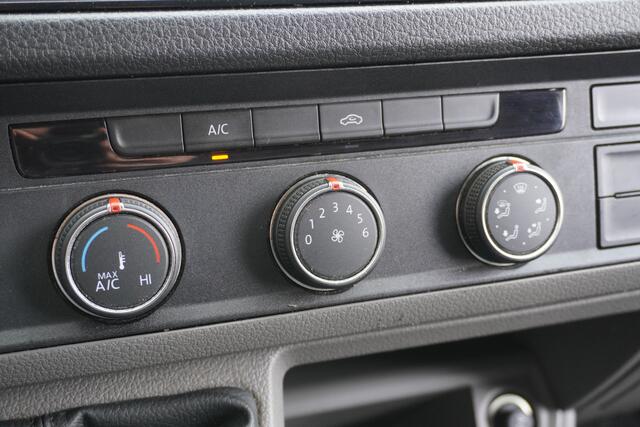 Volkswagen CRAFTER 2.0 TDI L3H3 EURO 6 - Airco - Cruise - PDC - ¤ 15.900,- Excl.