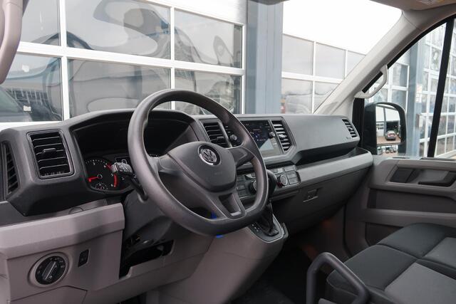 Volkswagen CRAFTER 35 2.0 TDI L3H3 AUT/ CAMERA/ CRUISE/ NAVI/ TREKHAAK/ ETC..