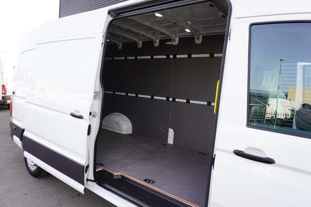 Volkswagen CRAFTER 35 140pk Automaat Facelift L4H3/L3H2 Apple Carplay Camera Cruise control Standkachel Stoelverwarming Airco