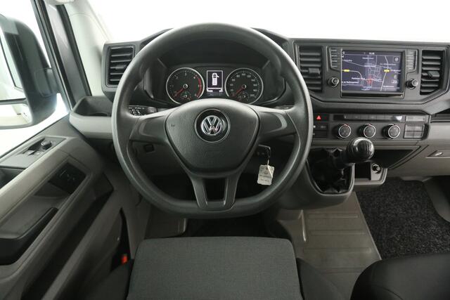 Volkswagen CRAFTER 2.0 TDI L3H2 | 140PK | Airco | Cruise | Trekhaak | 3 Zits | Navi | Carplay | Parkeersens.