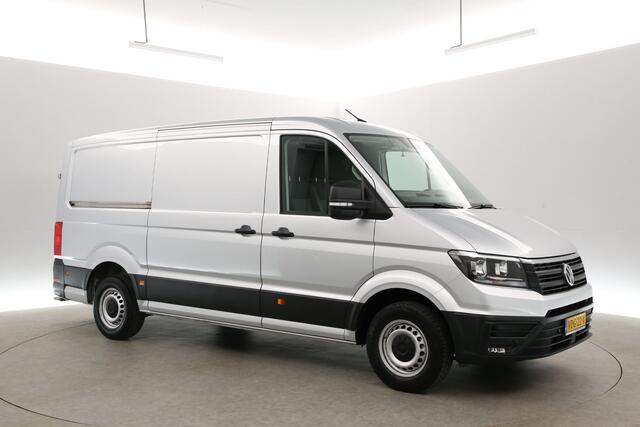 Volkswagen CRAFTER 2.0 TDI L3H2 | 140PK | Airco | Cruise | Trekhaak | 3 Zits | Navi | Carplay | Parkeersens.