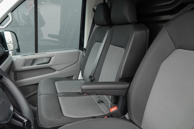 Volkswagen CRAFTER L3H3 2.0Tdi 177Pk Aut. | 2xSchuifdeur | Achteruitrijcamera | 19'' | Deep Black