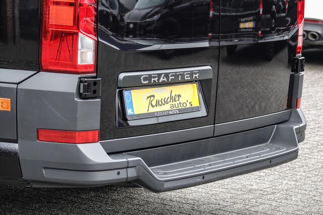 Volkswagen CRAFTER L3H3 2.0Tdi 177Pk Aut. | 2xSchuifdeur | 3.500Kg Trekgewicht | Achteruitrijcamera | 19'' | Deep Black