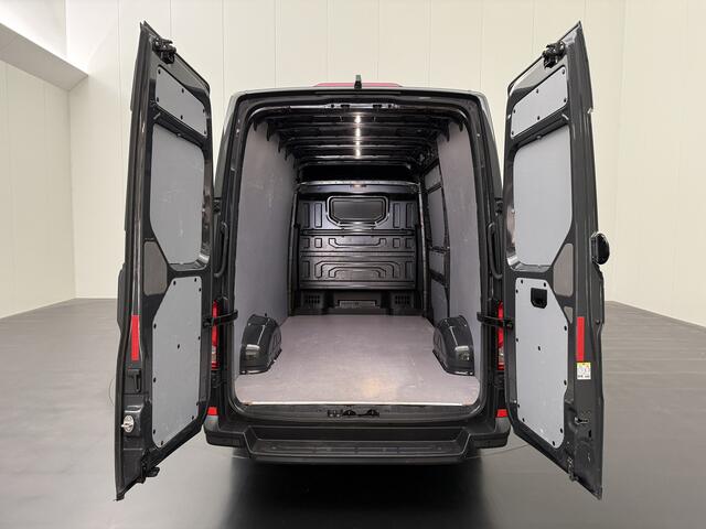 Volkswagen CRAFTER 2.0TDI 140PK L3H3 Highline | Navigatie | Camera | Multimedia