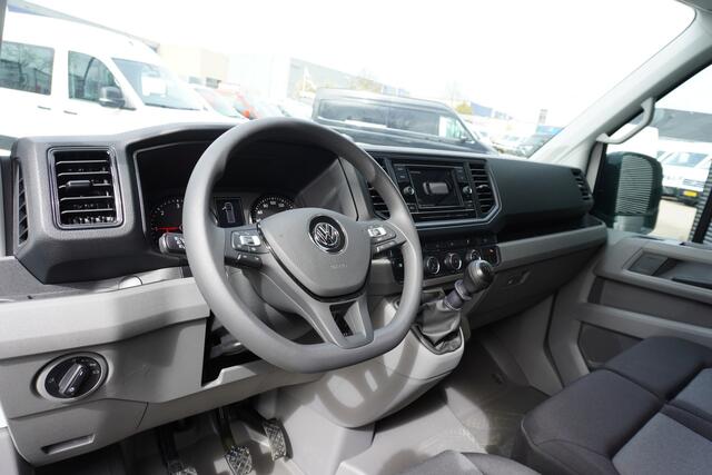 Volkswagen CRAFTER 35 177pk L4H3/L3H2 LED Apple Carplay Parkeersensoren Camera 3-Zits Multifunctioneel stuurwiel