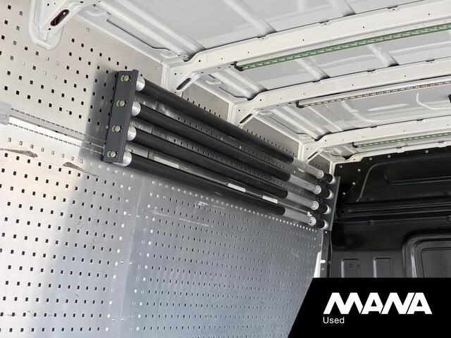 Volkswagen CRAFTER 35 2.0TDI 140PK L3H3 Automaat Standkachel Stoelverwarming Navi Cruise