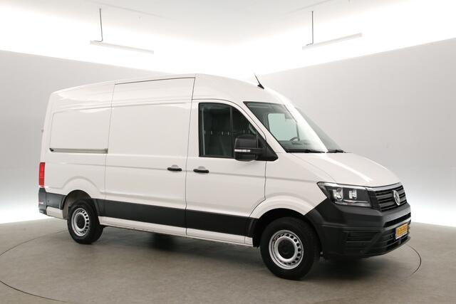 Volkswagen CRAFTER 2.0 TDI L3H3 140PK | 3000KG Trekgew. | Trekhaak | Airco | Adap. Cruise | Camera | Carplay | 3 Zits