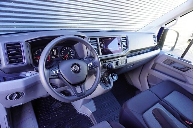 Volkswagen CRAFTER 180pk Automaat L3H3/L2H2 LED Apple Carplay Camera Navigatie Stoelverwarming Cruise control