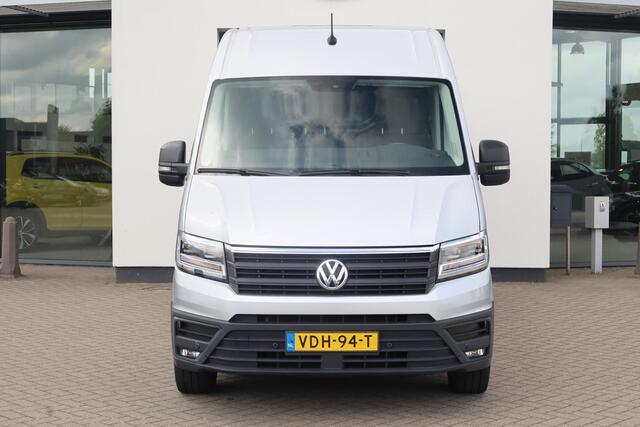 Volkswagen CRAFTER 35 2.0 TDI L3H3 Highline 140PK / 103kW, NL auto 1e eigenaar nieuw door ons geleverd en onderhouden, Full LED, navigatie, 3 zits, park assist, achteruitrijcamera, multifunctioneel stuurwiel, airco, voorruit verwarming, vloer, zijwand bekleding