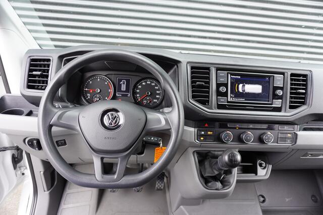 Volkswagen CRAFTER 35 140pk L3H3/L2H2 Apple Carplay Camera Parkeersensoren 3-zits Airco