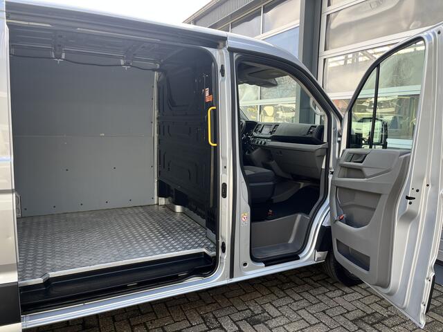Volkswagen CRAFTER 35 2.0 TDI L3H2 Airco Cruise Bleutooth verbinding Apple Carplay controle 1e eigenaar Dealer onderhouden Euro 6 Bpm vrij voor particulier gebruik !!