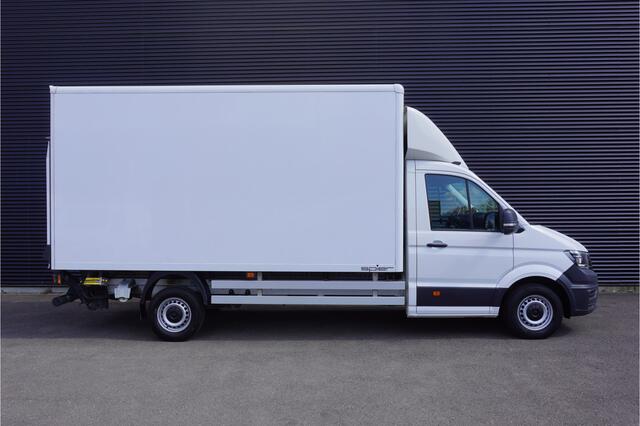 Volkswagen CRAFTER 177pk Automaat Bakwagen Laadklep Airco Apple Carplay Camera Navigatie Koffer LBW