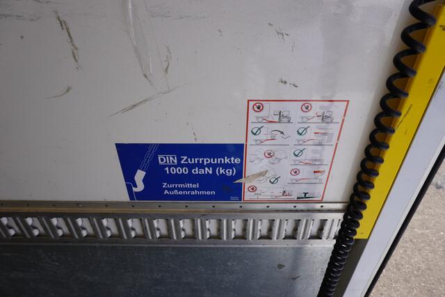 Volkswagen CRAFTER 177pk Automaat Bakwagen Laadklep Airco Apple Carplay Camera Navigatie Koffer LBW