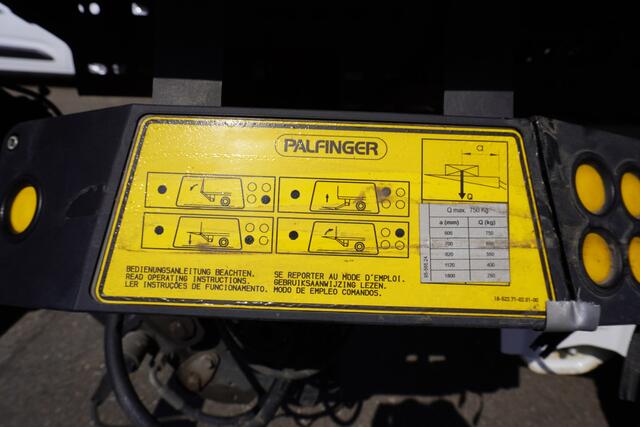 Volkswagen CRAFTER 177pk Automaat Bakwagen Laadklep Airco Apple Carplay Camera Navigatie Koffer LBW