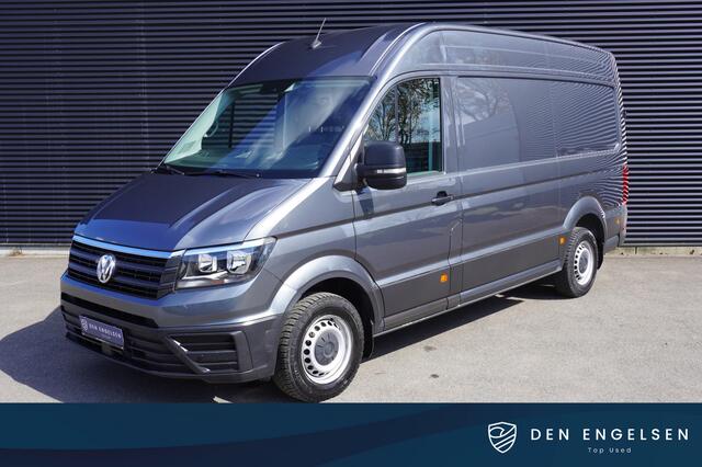 Volkswagen CRAFTER 35 180pk Automaat L3H3/L2H2 Apple Carplay Camera Parkeersensoren Trekhaak Navigatie 3-Zits Cruise control Airco
