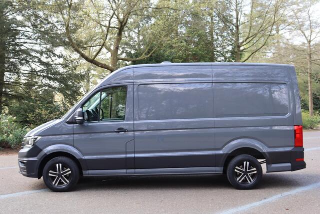 Volkswagen CRAFTER 35 2.0 TDI L3H3 DC Highline 2018 | Airco | Trekhaak | Achteruitrij Camera | Boekjes | 2 Sleutels | Cruise Control | Nationale Autopas