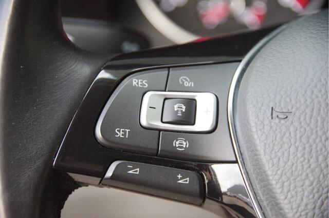 Volkswagen CRAFTER 35 2.0 TDI L3H2 177PK AUT. 2X SCHUIFDEUR, ADAPT. CRUISE, CAMERA, STUURVERWARMING, LEDER STUUR, CARPLAY, AIRCO, DUBBELE SCHUIFDEUR