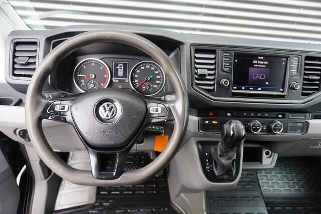 Volkswagen CRAFTER 35 180pk Automaat L3H3/L2H2 Apple Carplay LED Trekhaak Camera Parkeersensoren Imperiaal Cruise control Airco