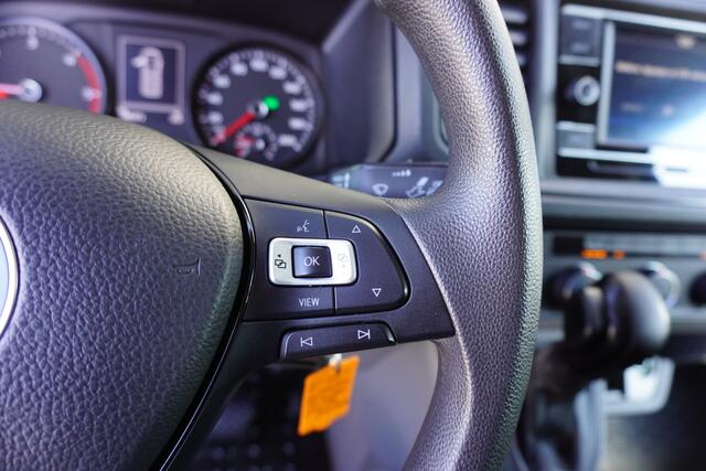 Volkswagen CRAFTER 35 180pk Automaat L4H3/L3H2 Parkeersensoren Camera 2-zits Apple Carplay