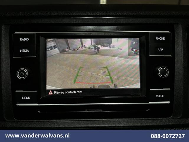 Volkswagen CRAFTER 2.0 TDI 141pk L3H2 L2H1 Euro6 Airco | Camera | Apple Carplay | 3000kg Trekhaak Android Auto, Bijrijdersbank
