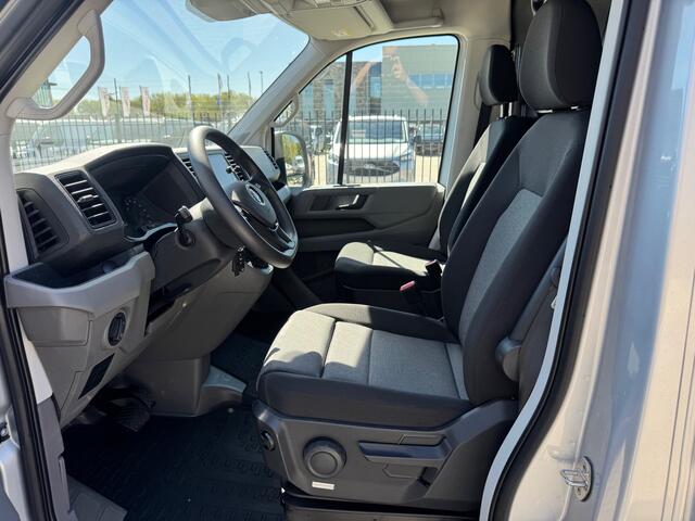 Volkswagen CRAFTER 35 2.0 TDI L4H3 140pk Automaat - ACC - LED - Geveerde Stoel - Carplay - Camera - Betimmering - Rijklaar