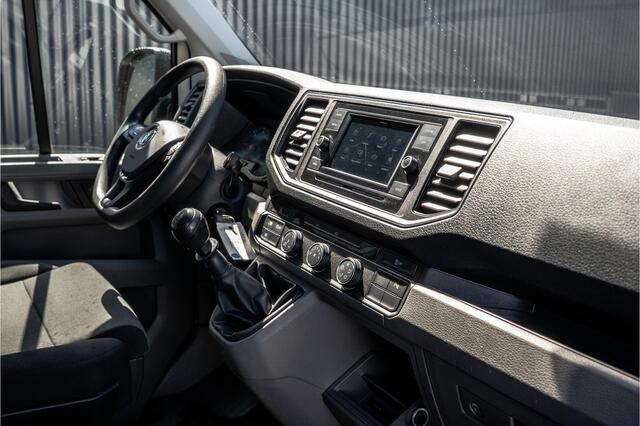 Volkswagen CRAFTER 2.0 TDI L4H3 140PK | Cruise | 360° camera | Carplay | PDC | Imperiaal | Trekhaak