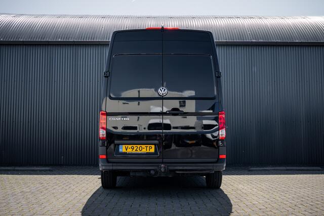 Volkswagen CRAFTER 2.0 TDI L3H3 | Automaat | 177 PK | Highline | LED | Camera | Carplay | PDC | Trekhaak