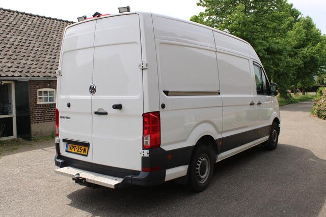 Volkswagen CRAFTER 35 2.0 TDI L3H3 Highline LED XENON CAMERA AUTOM LEER 147000KM!!!