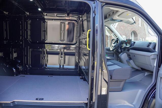 Volkswagen CRAFTER 2.0 TDI 140 pk DSG Aut. L3H2 nwe Model, Navi LED Koplampen, 270 Graden Deuren, PDC V+A, BPM vrij, 3-Zits