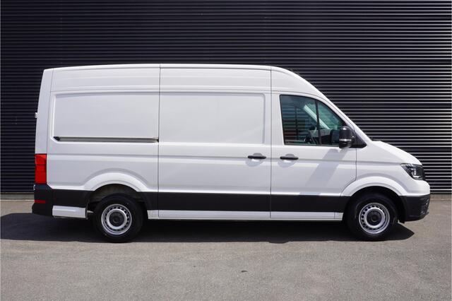 Volkswagen CRAFTER 140pk Camera Parkeersensoren Apple Carplay Airco Trekhaak Cruise control