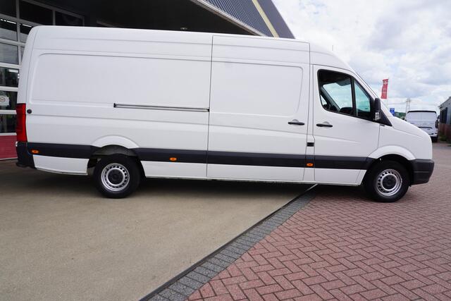 Volkswagen CRAFTER 35 2.0 TDI 140PK L3H2 nr.V026 | Airco | Cruise | Betimmering