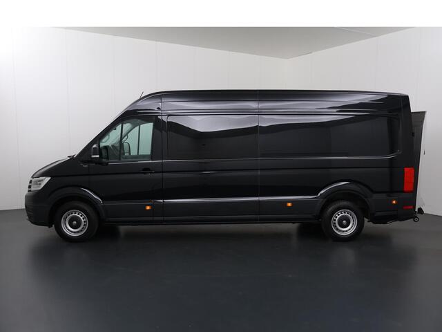 Volkswagen CRAFTER 2.0 TDI | AUT. | L4 H3 | DUBBEL CABINE | LAADKLEP | 177 PK | ADAPTIEVE CRUISE CONTROL | 7-ZITS DC | LED | CARPLAY | ANDROID AUTO | ACHTERUITRIJCAMERA | PARKEERSENSOREN | STUURWIEL VERWARMING | METALLIC LAK
